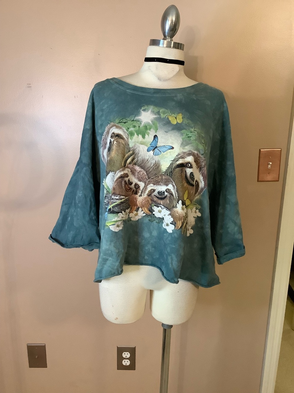 Vintage The Mountain Sloth Family Tie Dye Oversized Cropped T Shirt L/XL